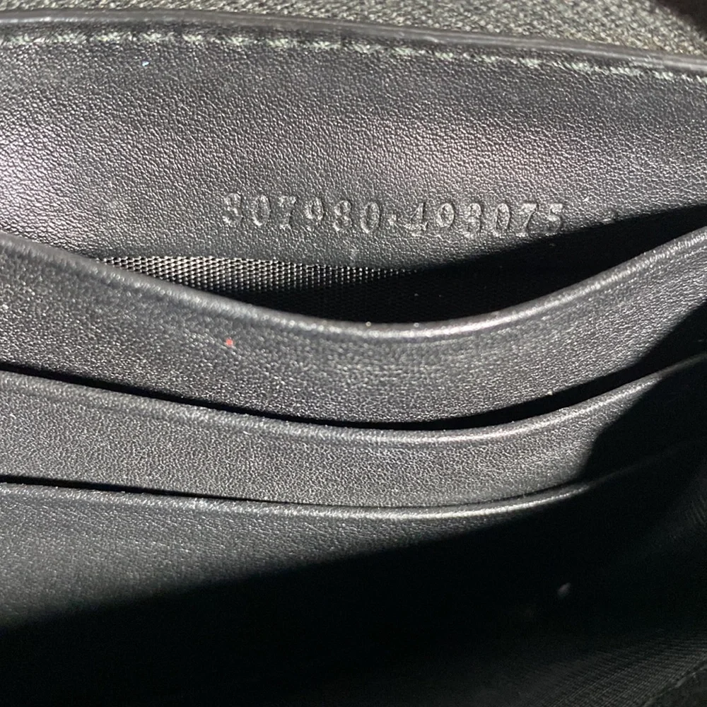 Authentic Gucci Guccissima Zippy Wallet - Picture 9 of 14